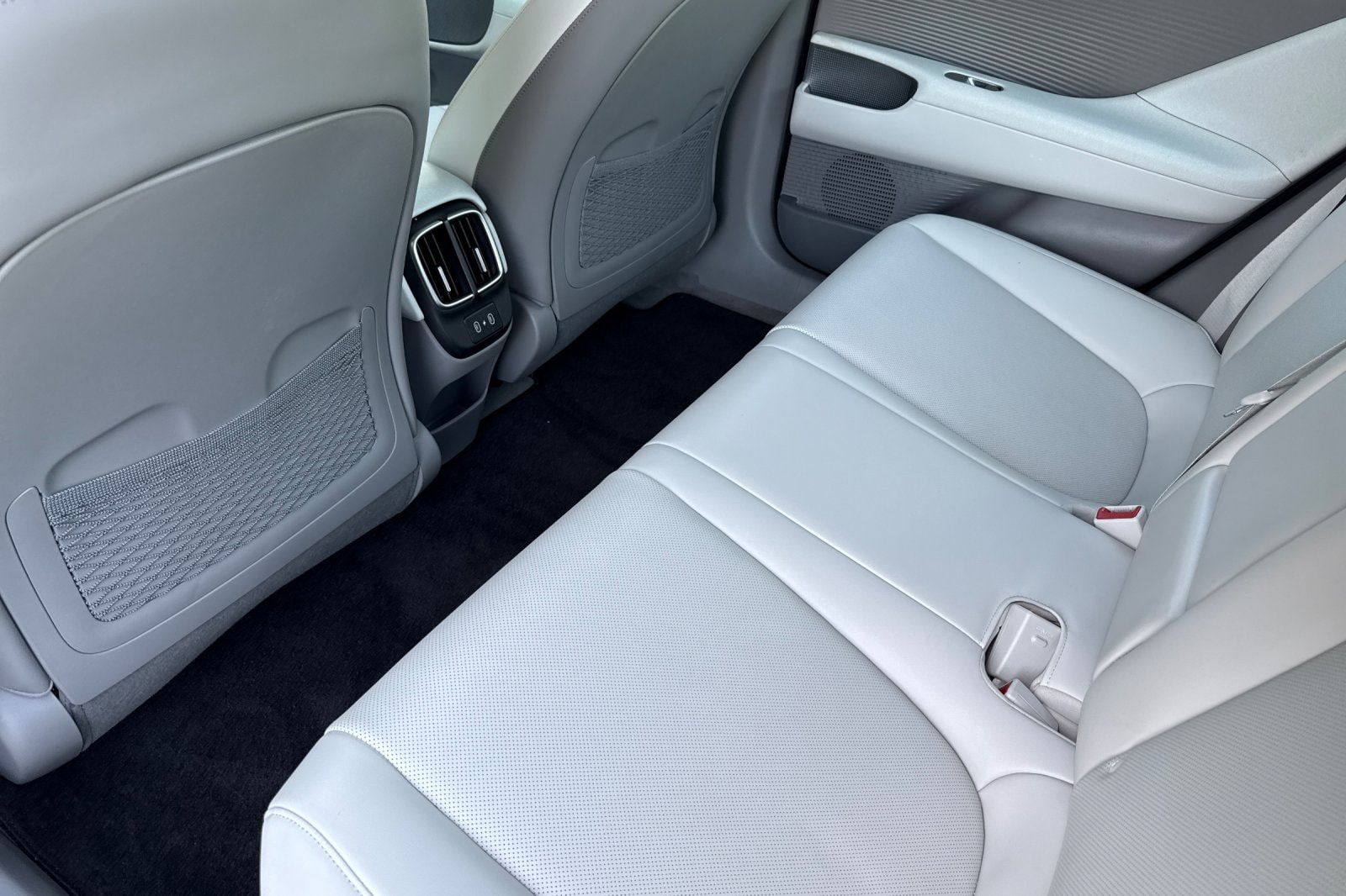 2023 Hyundai IONIQ 6 SEL - Photo 9