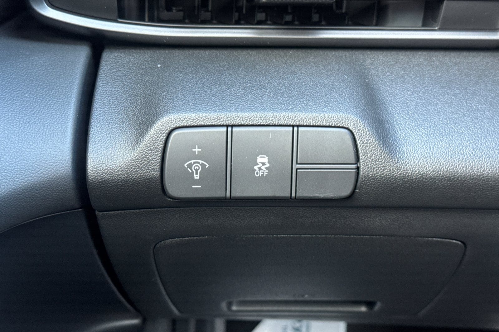 2026 Hyundai Elantra SEL - Photo 29
