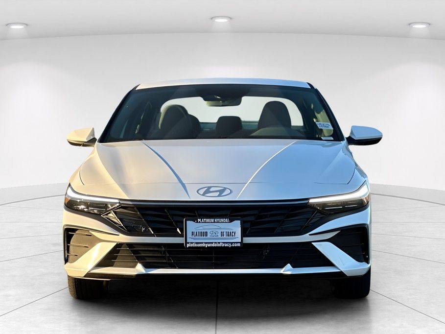 2026 Hyundai Elantra 6