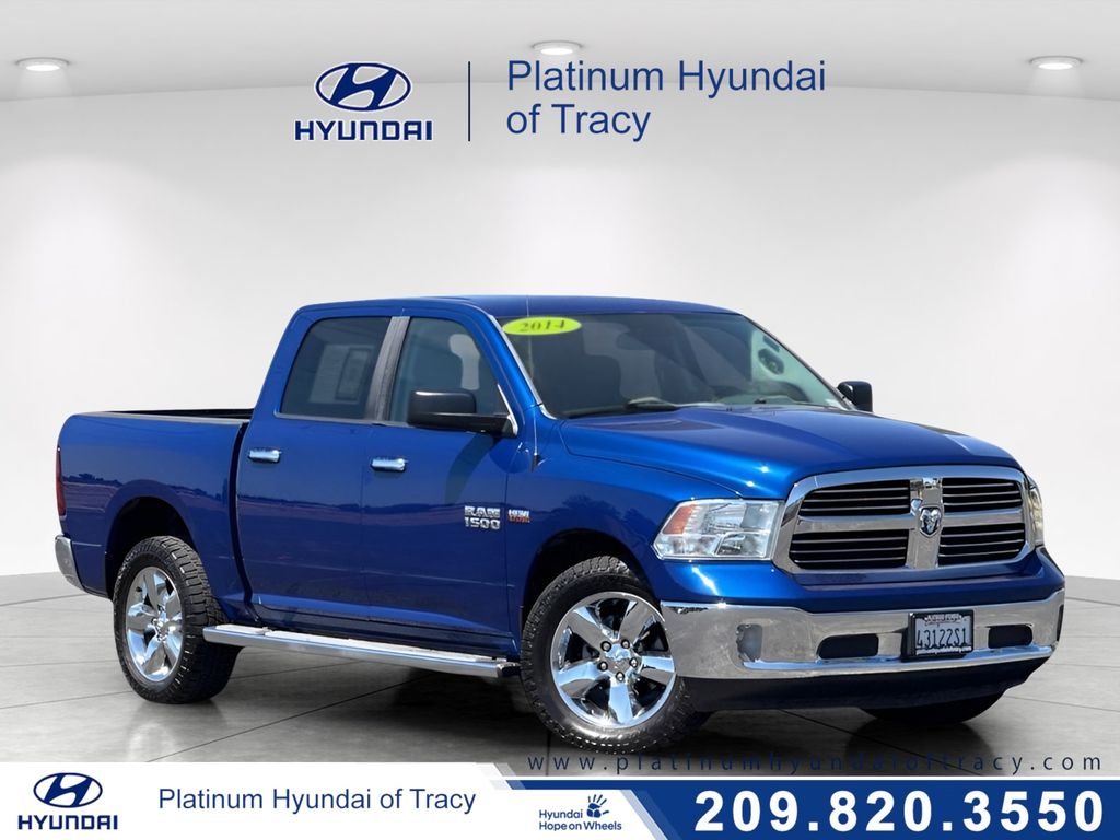 2014 RAM 1500 SLT 4x4 Crew Cab's photo