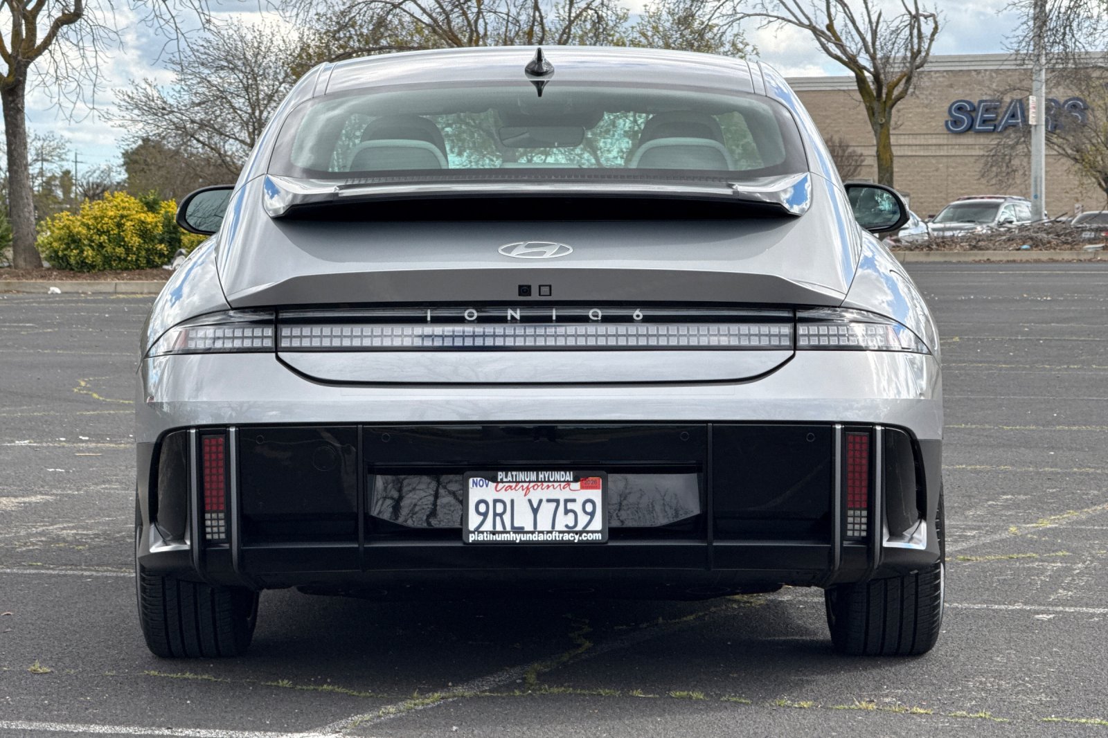 2023 Hyundai IONIQ 6 SEL AWD photo 4