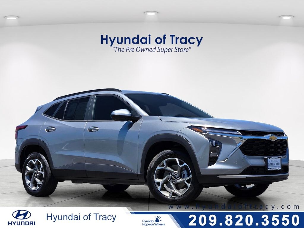 Used 2026 Chevrolet Trax LT SUV