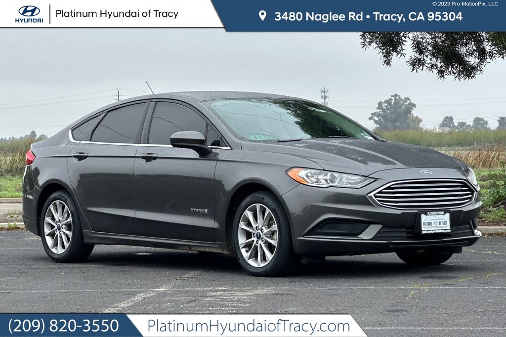 2017 Ford Fusion Hybrid SE