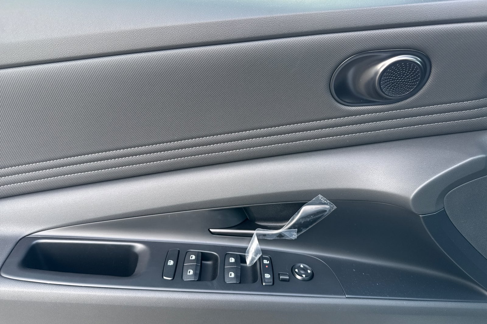 2026 Hyundai Elantra SEL - Photo 11