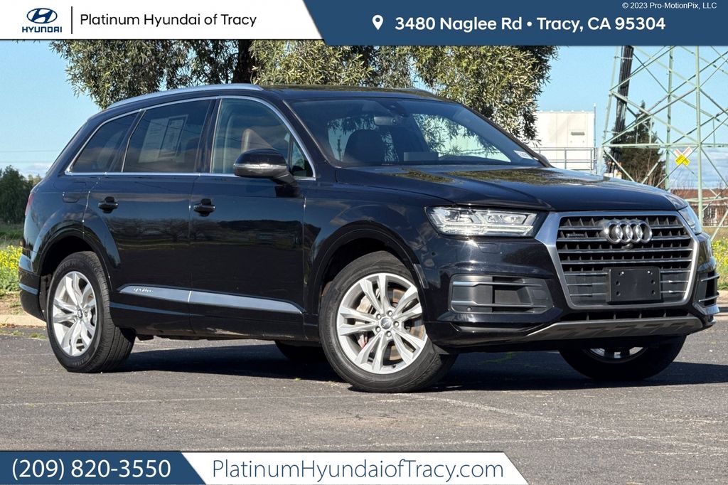 2019 Audi Q7 SE Premium's photo