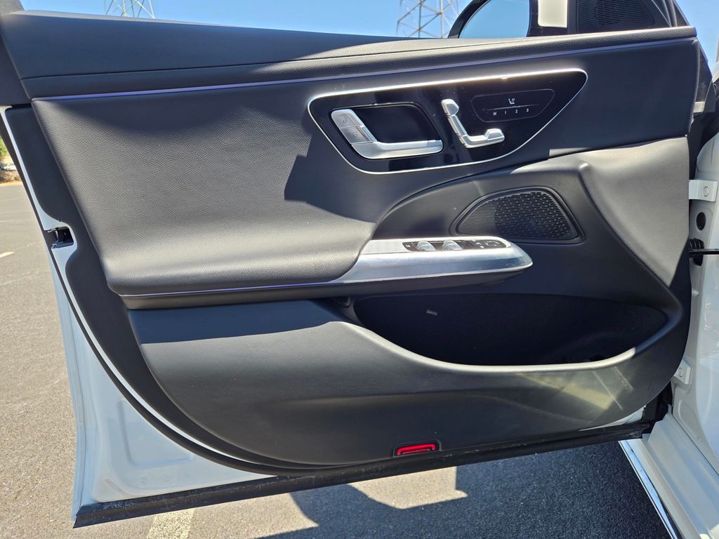 2025 Mercedes-Benz E-Class 17