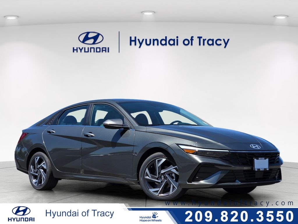New 2026 Hyundai Elantra Limited Sedan