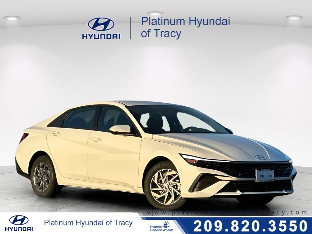 Used 2026 Hyundai Elantra Hybrid Blue Sedan