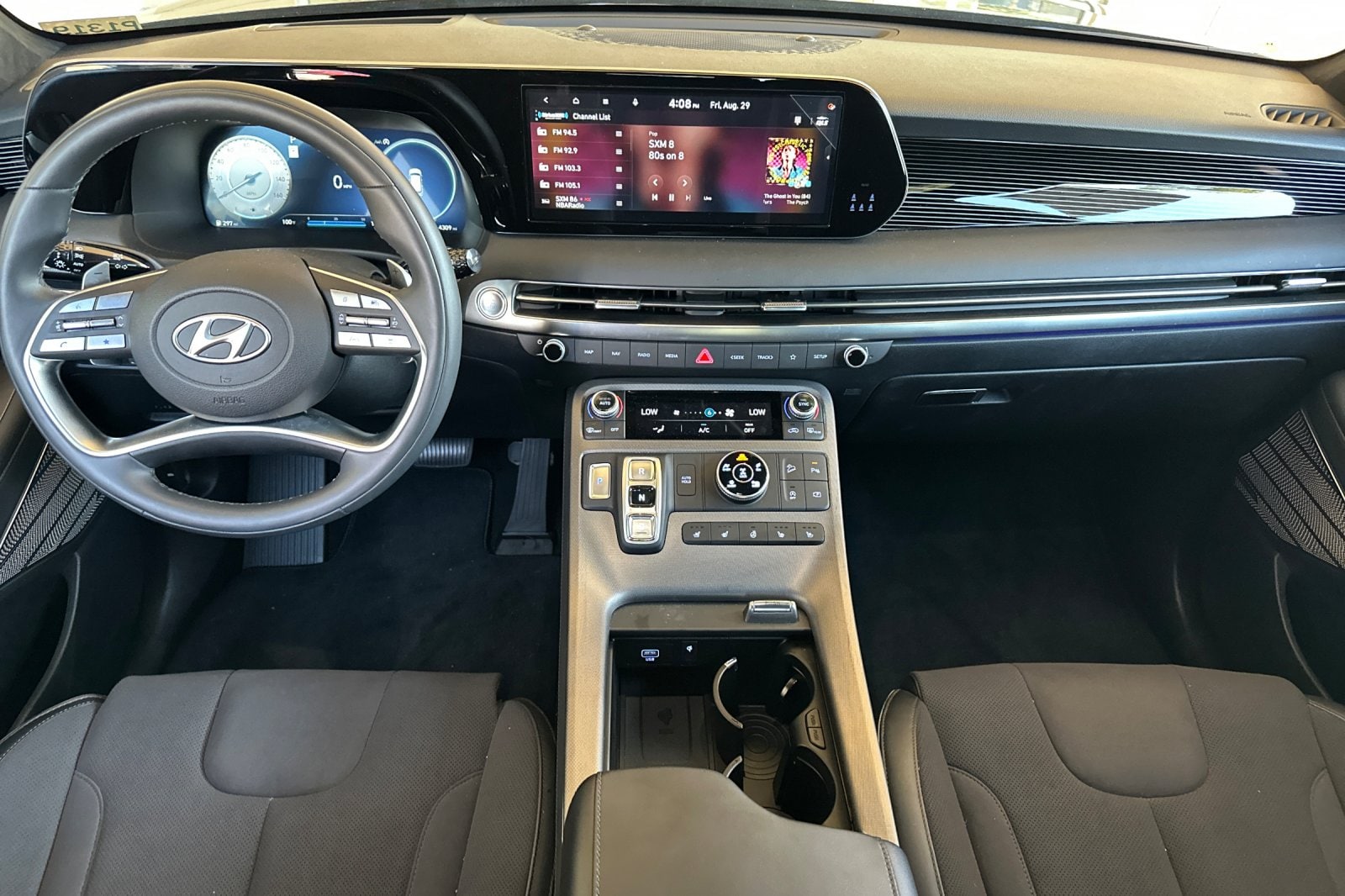 2025 Hyundai Palisade Calligraphy Night Edition - Photo 10