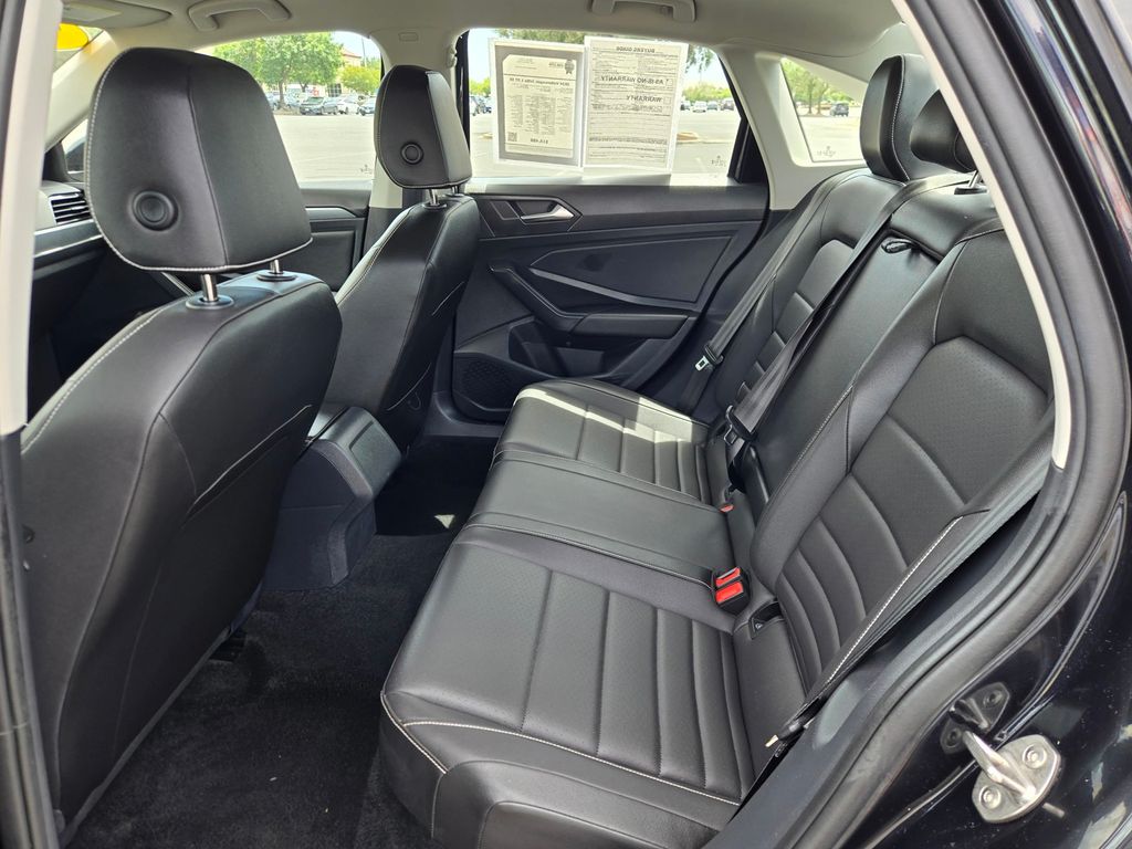 2024 Volkswagen Jetta 10