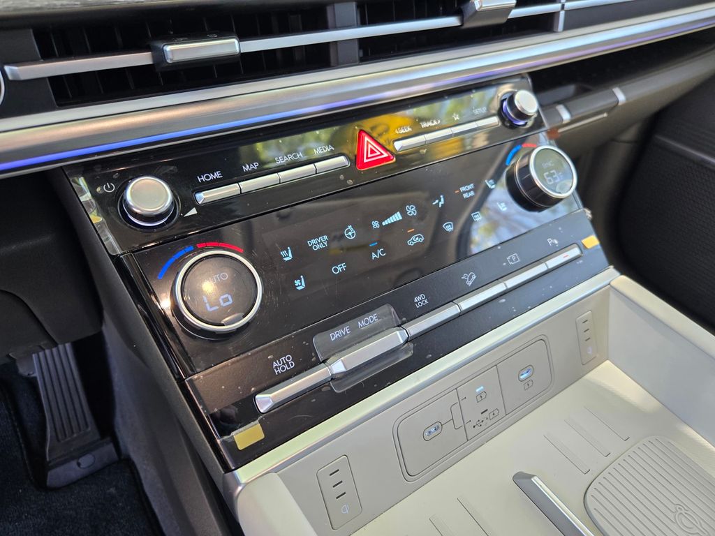 2026 Hyundai Santa Fe Calligraphy - Photo 23