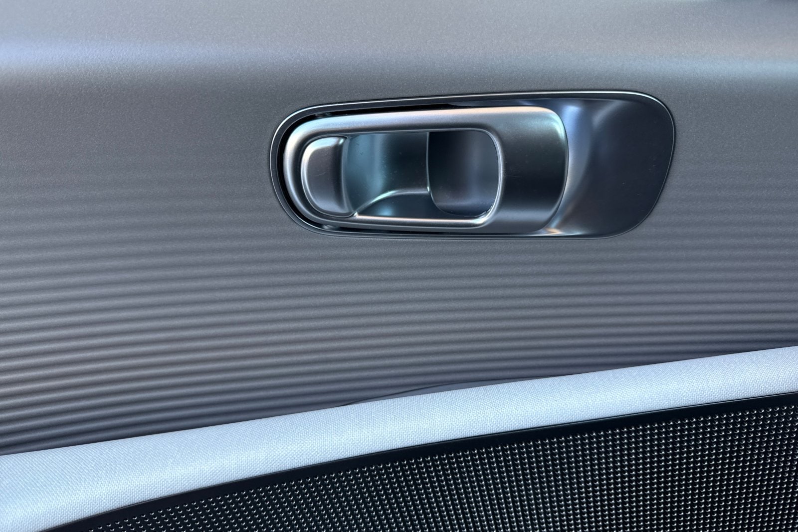 2023 Hyundai IONIQ 6 SEL photo 3