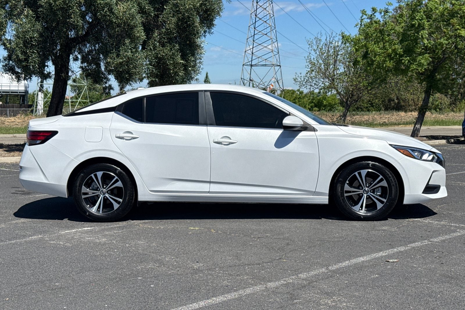2023 Nissan Sentra SV photo 2