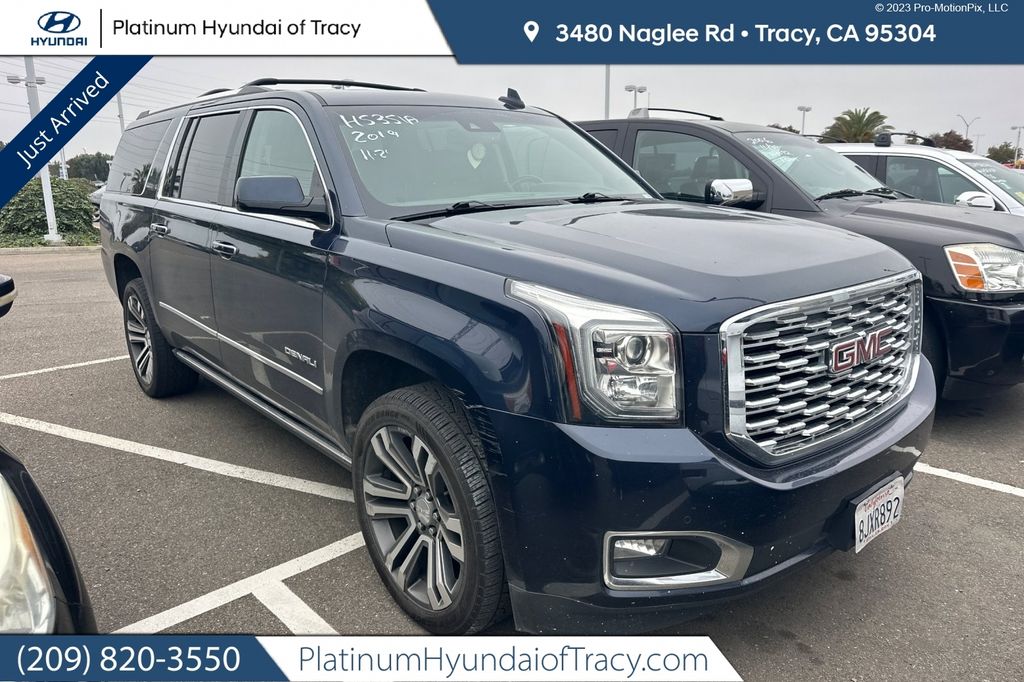 2019 GMC Yukon XL Denali's photo