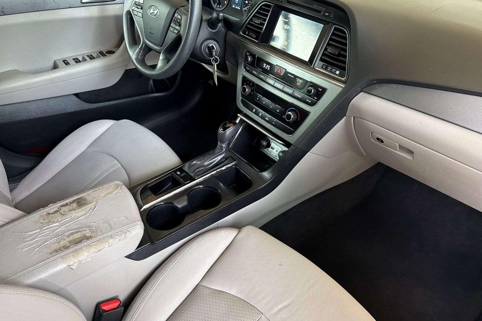 2016 Hyundai Sonata SE - Photo 12