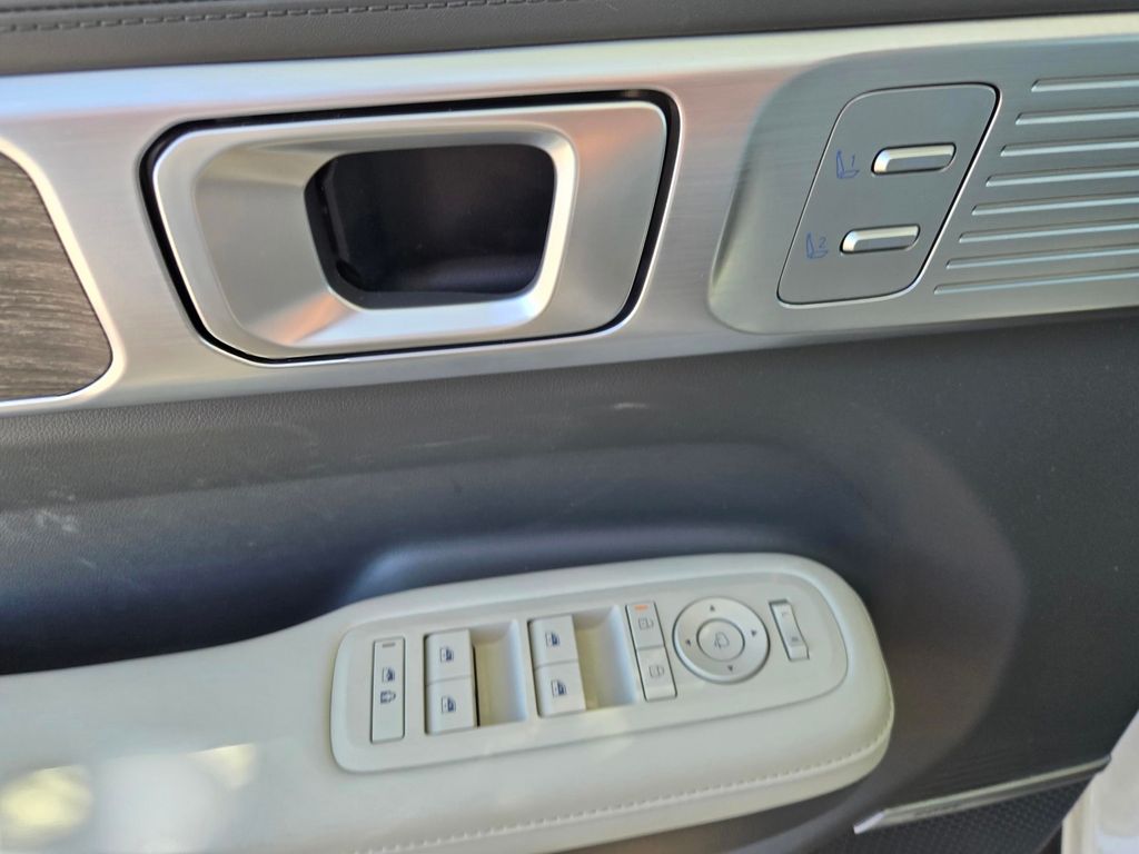 2026 Hyundai Santa Fe Calligraphy - Photo 18