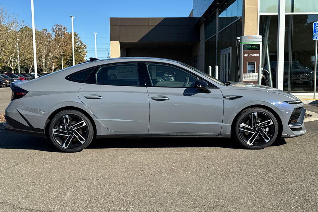 2026 Hyundai Sonata N Line photo 2