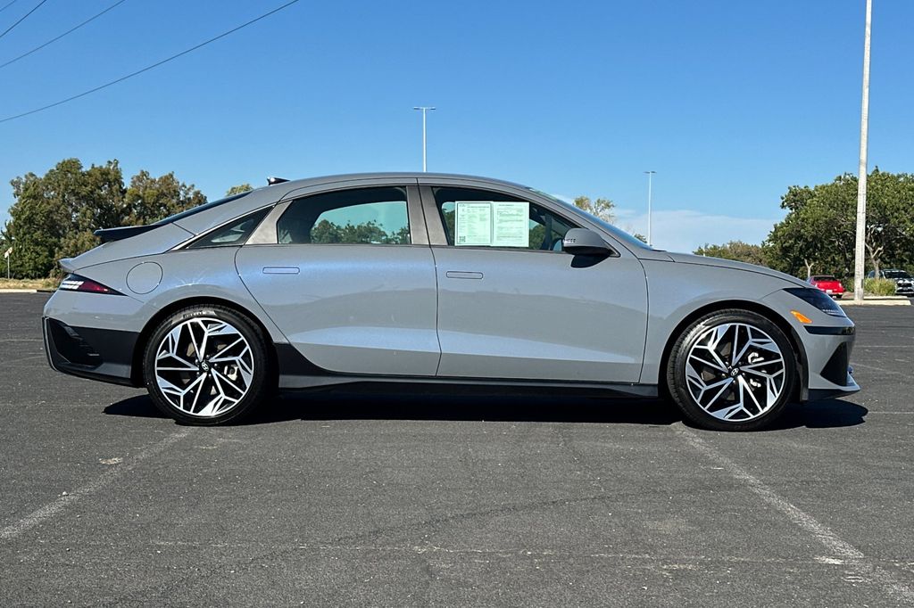 2023 Hyundai IONIQ 6 SEL AWD photo 2