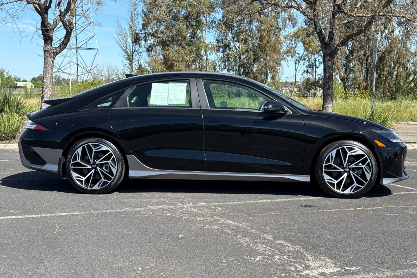 2023 Hyundai IONIQ 6 SEL photo 2