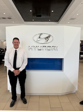 Staff member Sean Yeaman from ID_fbe473