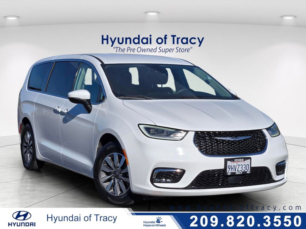 Used 2023 Chrysler Pacifica Plug-In Hybrid Touring L Van Passenger Van