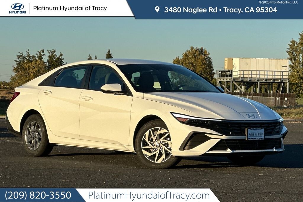 New 2026 Hyundai Elantra HEV Blue Sedan