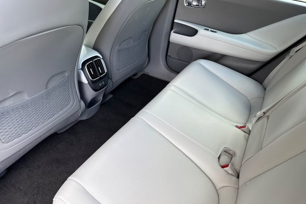 2023 Hyundai IONIQ 6 SEL - Photo 9