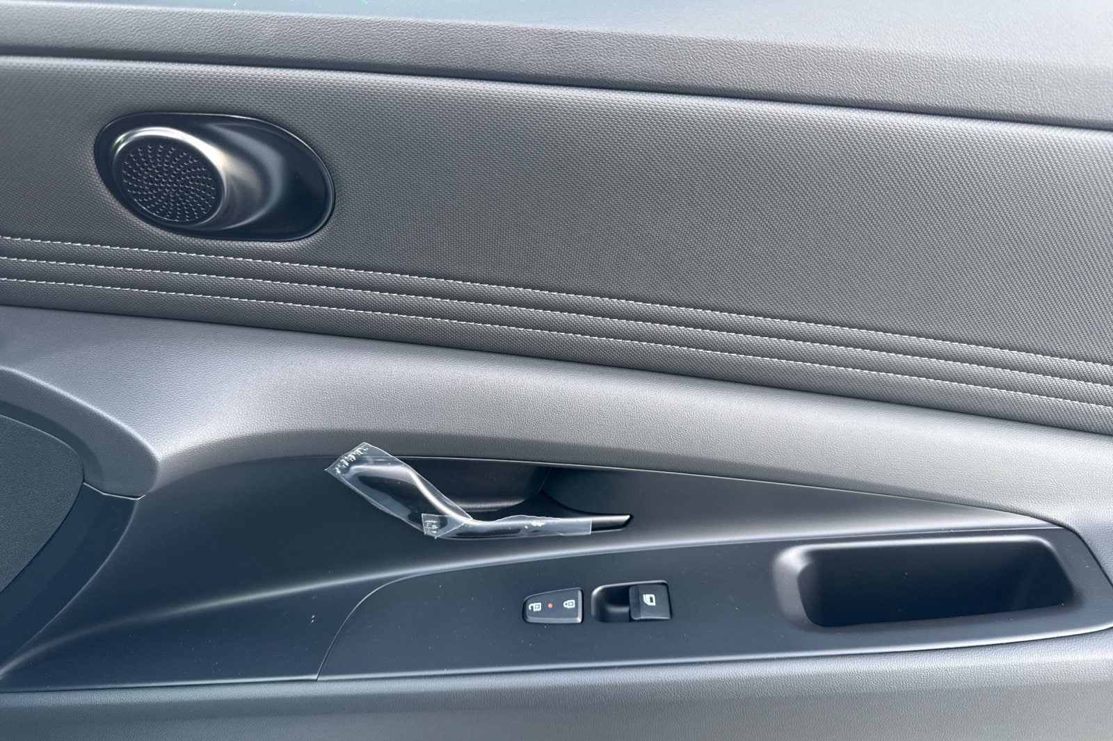 2026 Hyundai Elantra SEL - Photo 18