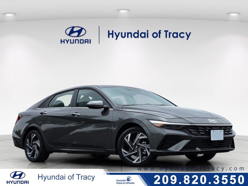 New 2026 Hyundai Elantra Limited Sedan