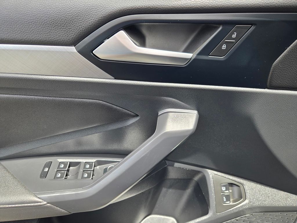2024 Volkswagen Jetta 17
