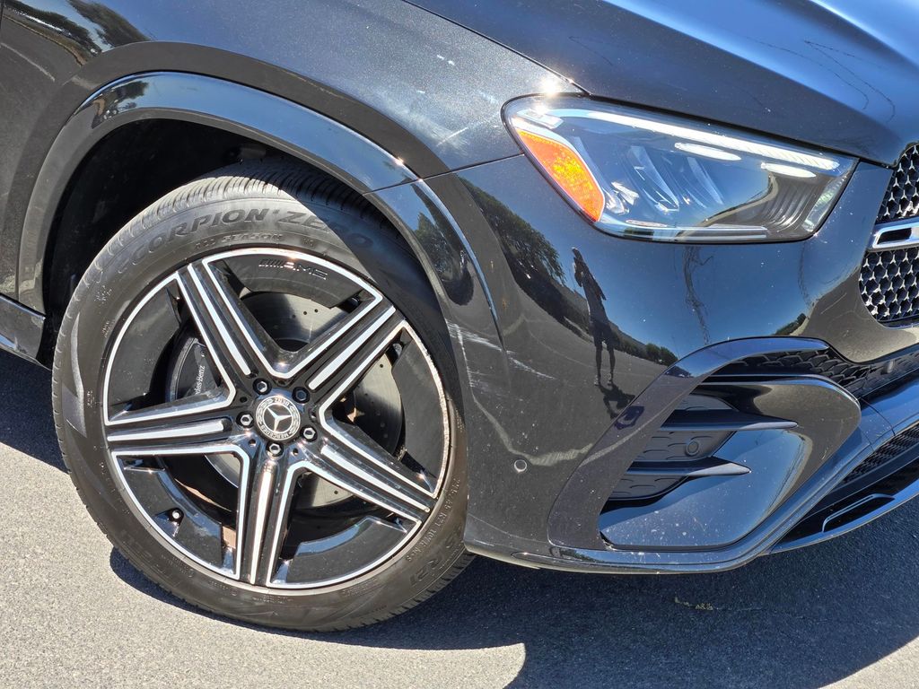 2025 Mercedes-Benz GLE 9