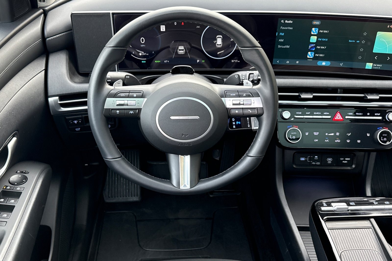 2025 Hyundai Tucson SEL Convenience - Photo 12