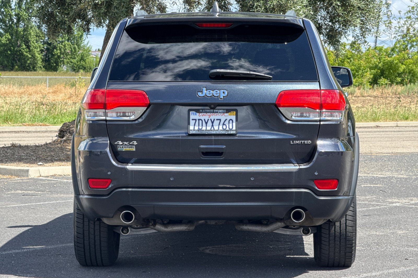 2014 Jeep Grand Cherokee Limited 4x4 photo 4