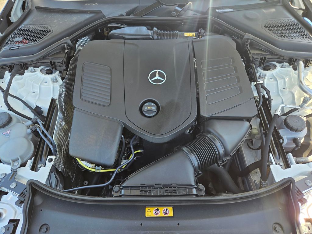 2025 Mercedes-Benz E-Class 27