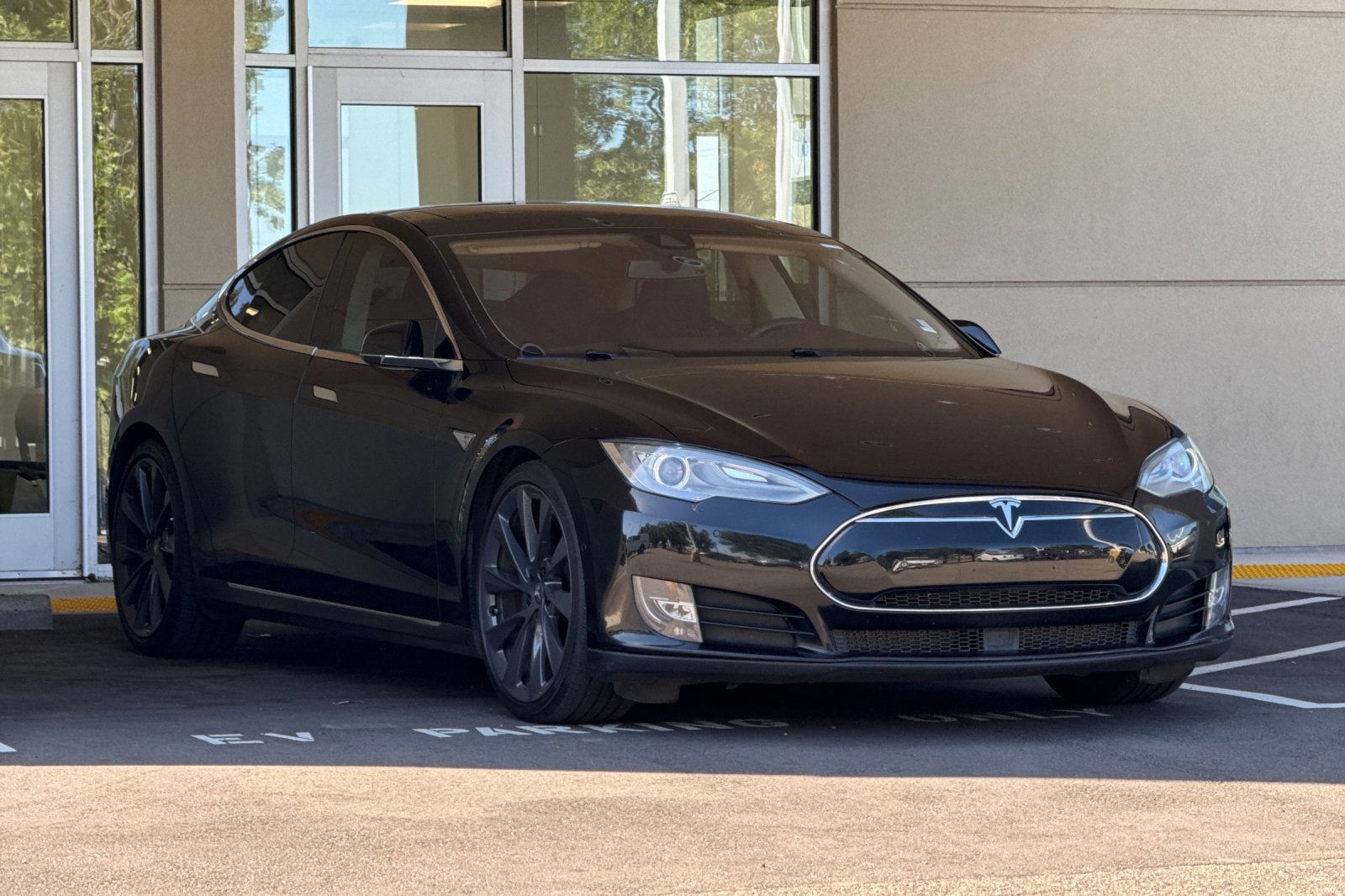 Used 2015 Tesla Model S 70D with VIN 5YJSA1S20FF086365 for sale in Tracy, CA