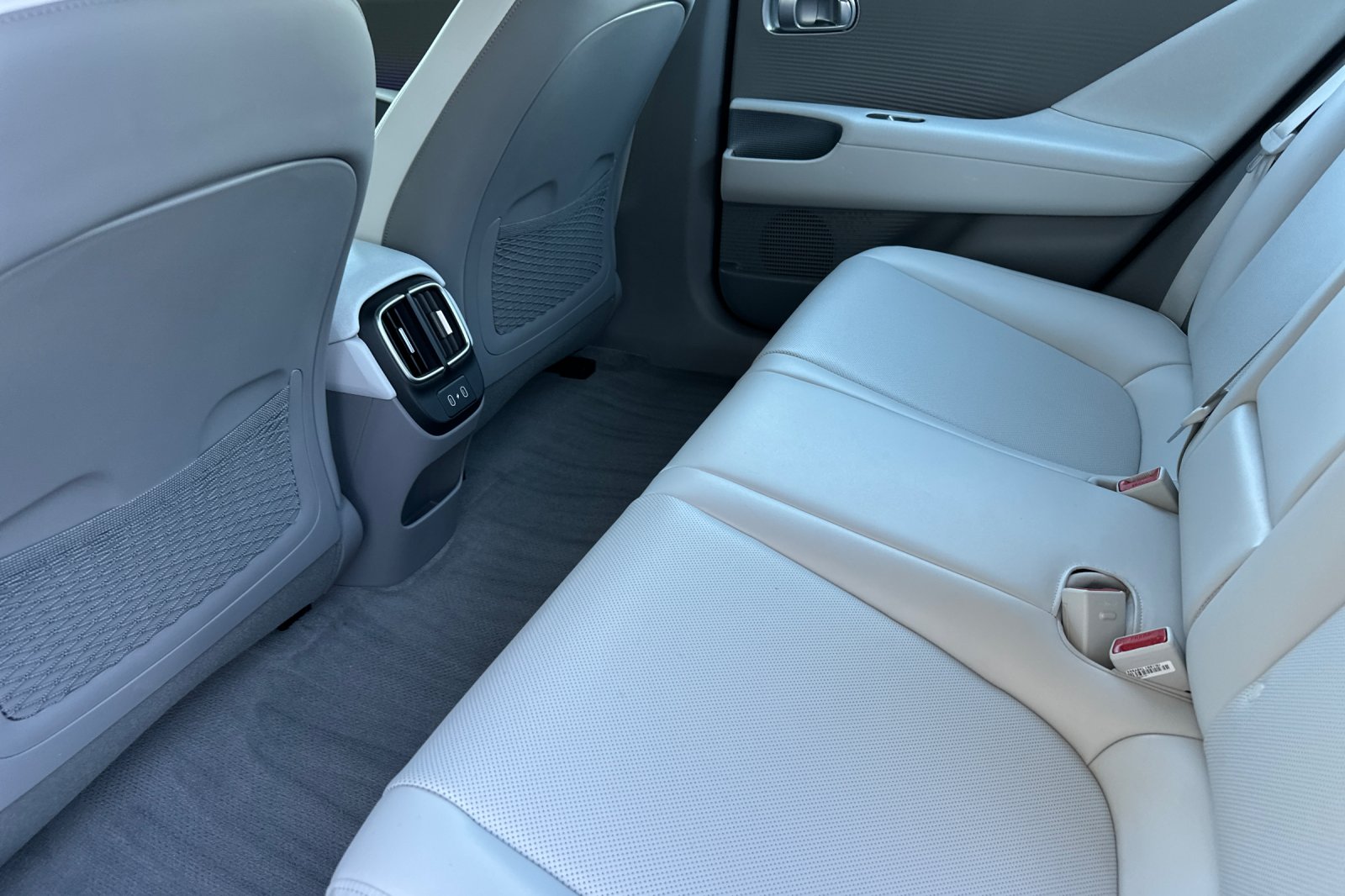 2023 Hyundai IONIQ 6 SEL - Photo 9