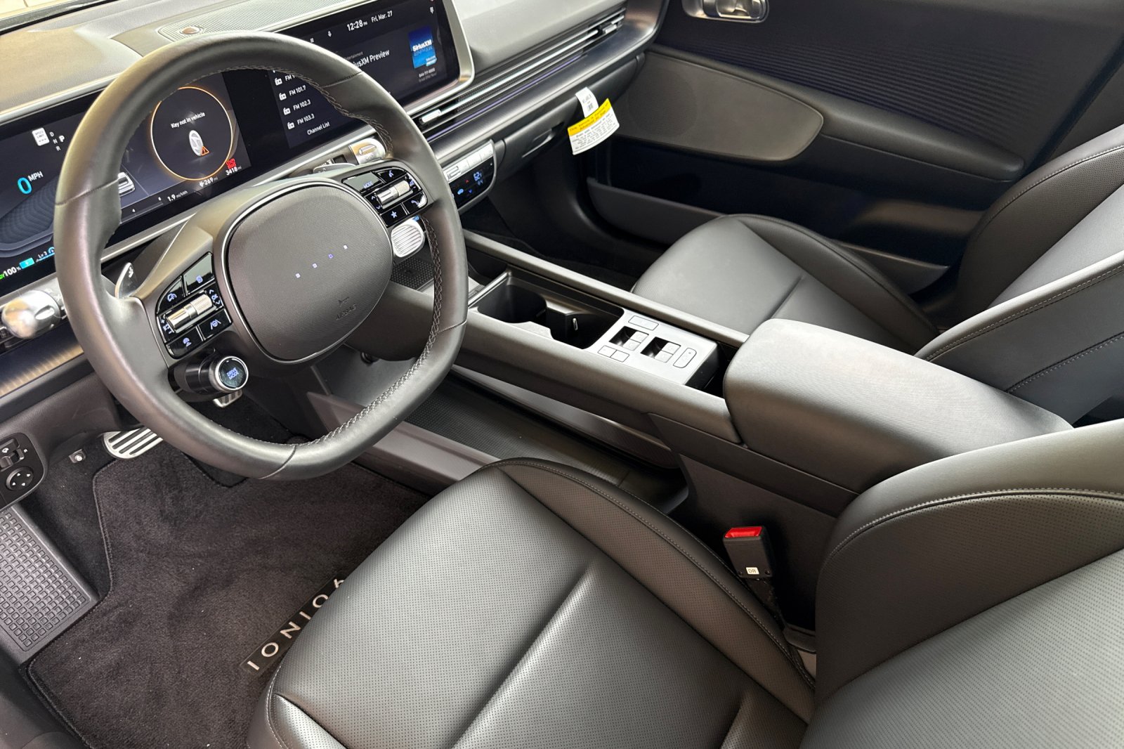 2023 Hyundai IONIQ 6 Limited photo 6