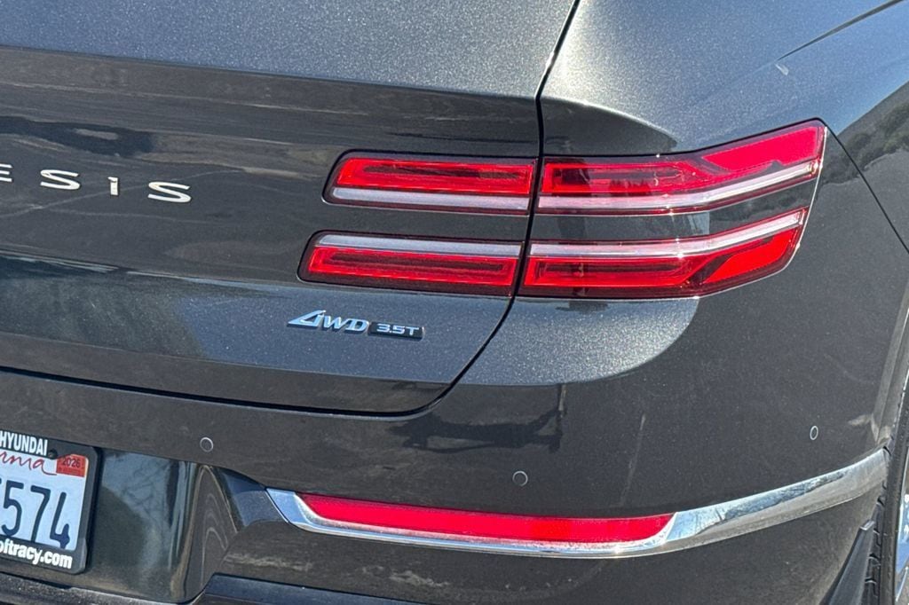 2024 GENESIS GV80 34