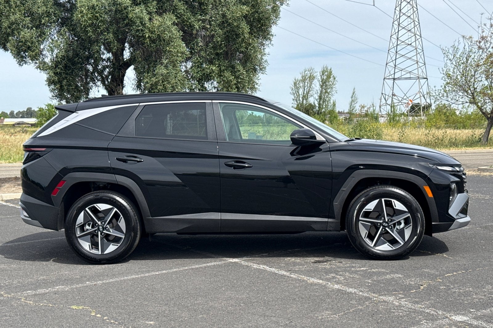 2025 Hyundai Tucson Hybrid SEL Convenience photo 2