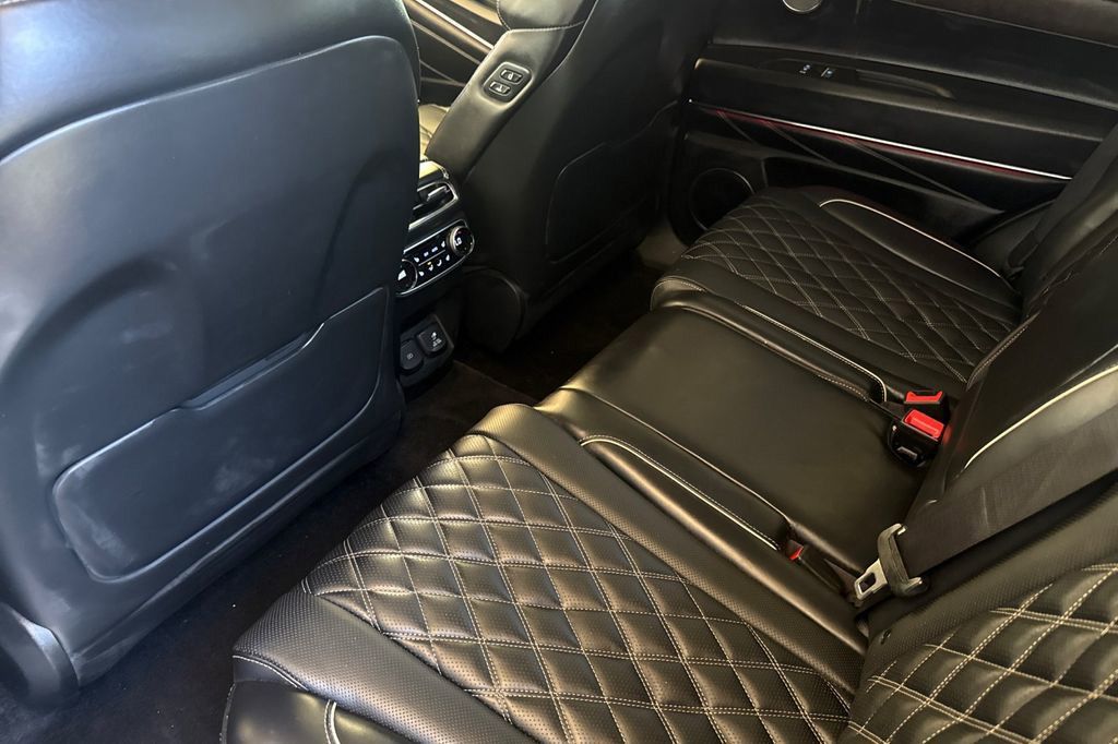 2024 GENESIS GV80 13