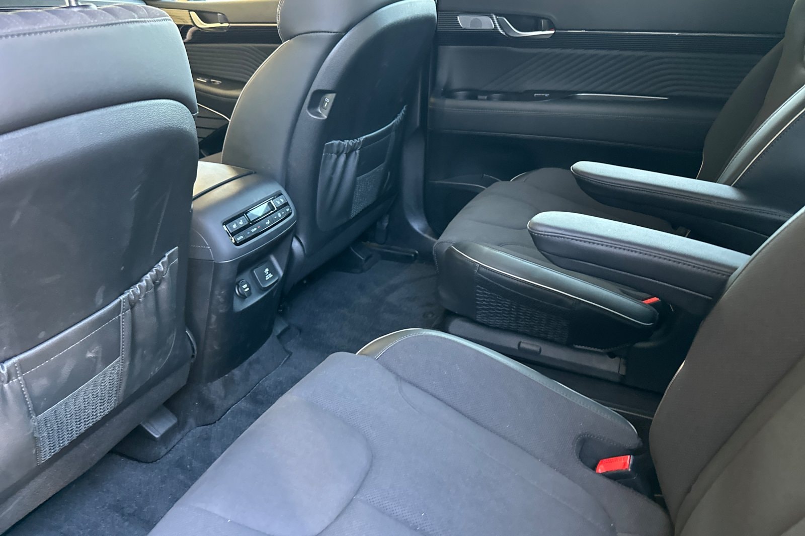 2025 Hyundai Palisade Calligraphy Night Edition - Photo 9