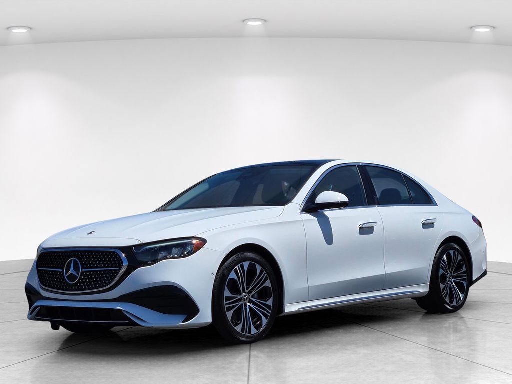 2025 Mercedes-Benz E-Class 8