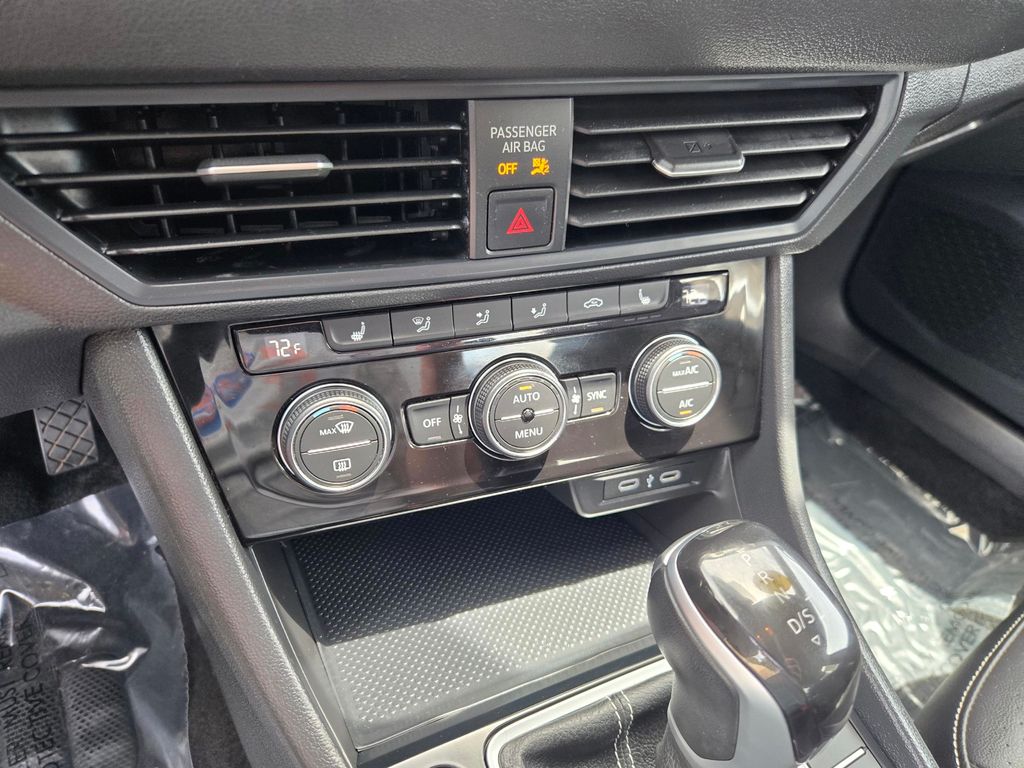 2024 Volkswagen Jetta 22