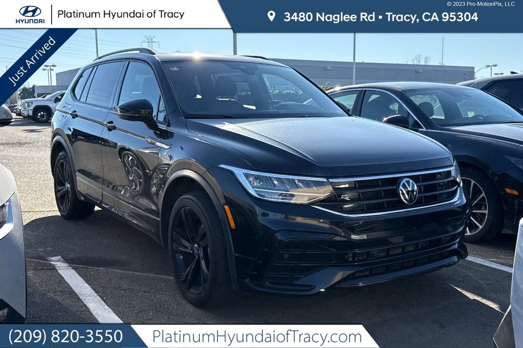 2023 Volkswagen Tiguan SE R-LINE BLACK