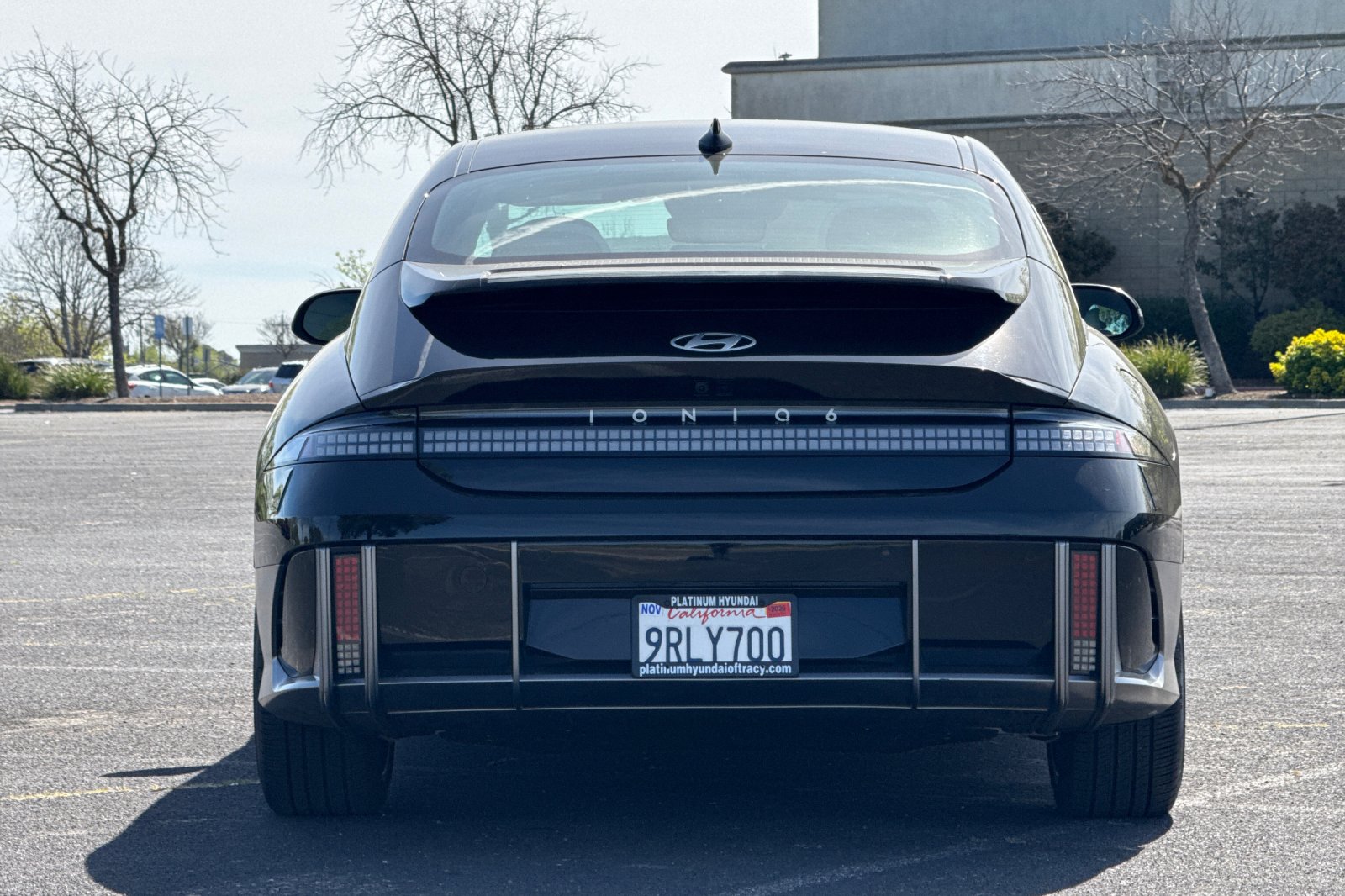 2023 Hyundai IONIQ 6 SEL AWD photo 4