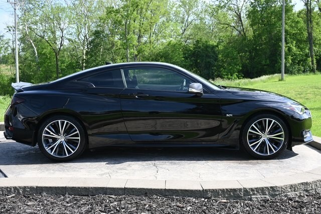 2018 Infiniti Q60 3.0t Luxe photo 4