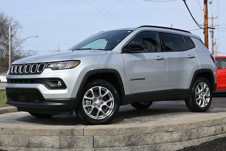 2024 Jeep Compass Latitude Lux SUV