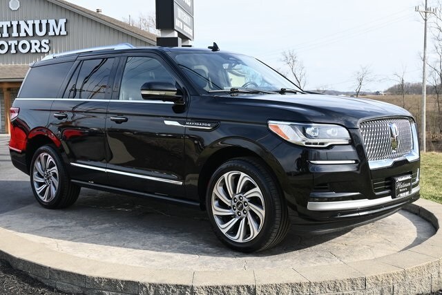 2022 Lincoln Navigator Reserve photo 3