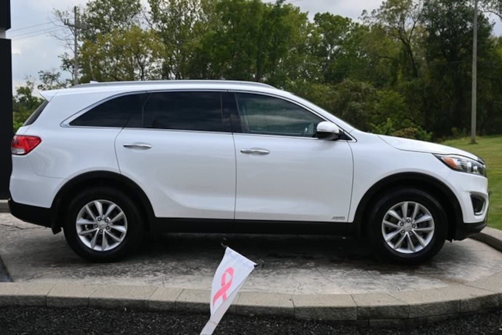 Used 2016 Kia Sorento 2.4L LX AWD SUV