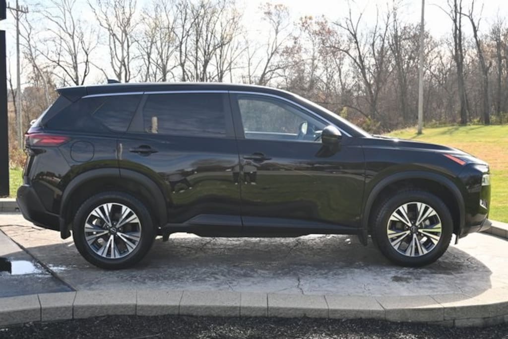 Used 2023 Nissan Rogue SV SUV